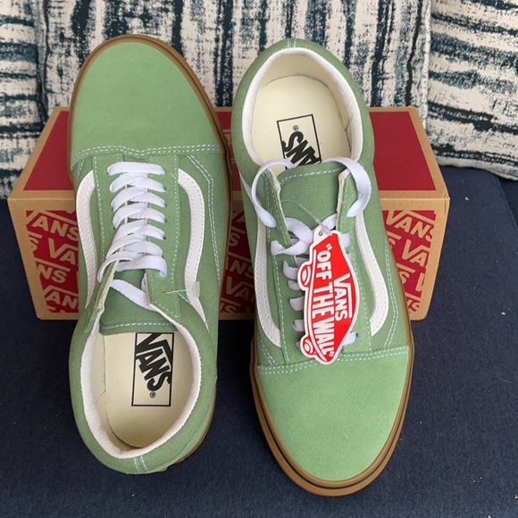 Vans Men’s Old Skool Gum Basil/True White Sneakers - Picture 13 of 16